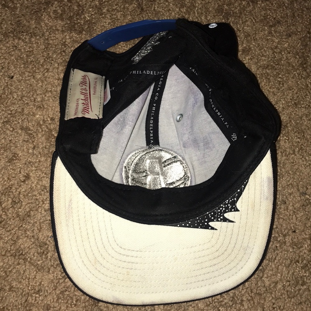 SnapBack hat - Picture 2 of 3